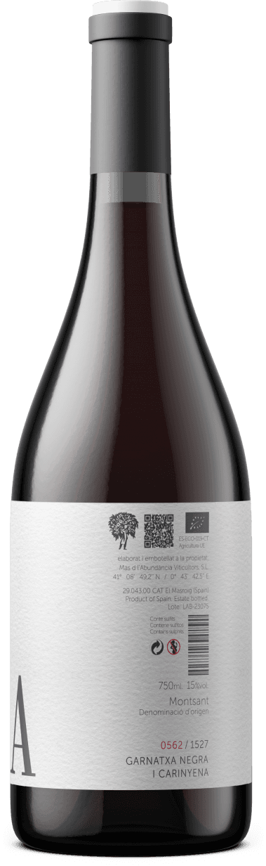 EU-compliant wine QR code label on a bottle